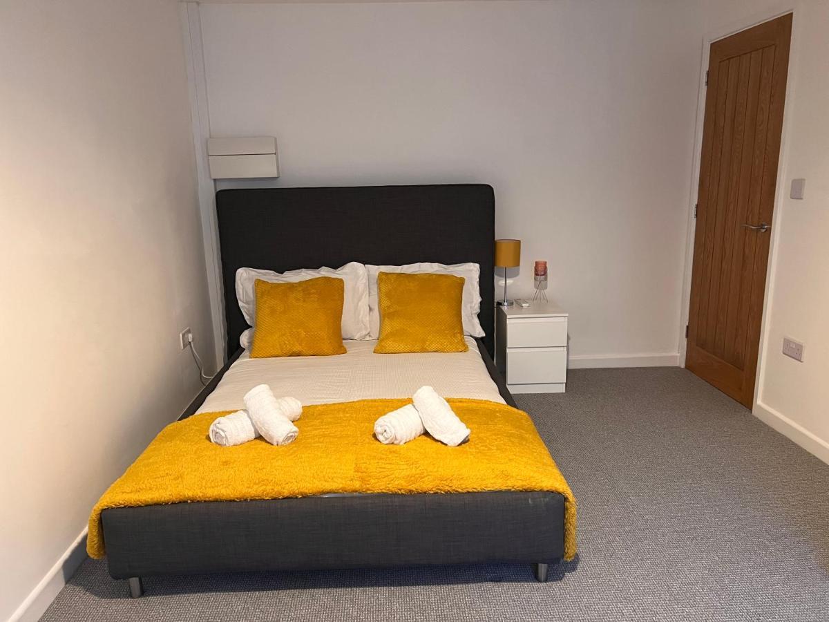 Superb Modern Flat In Northampton, Parking &Ev Leilighet Eksteriør bilde